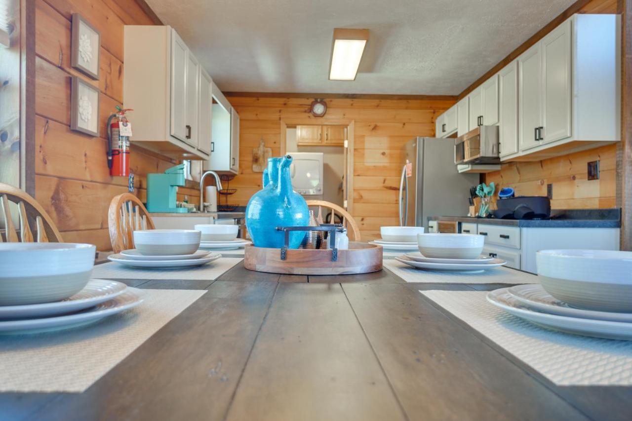 Central Sevierville Cabin With Hot Tub And Views! ภายนอก รูปภาพ