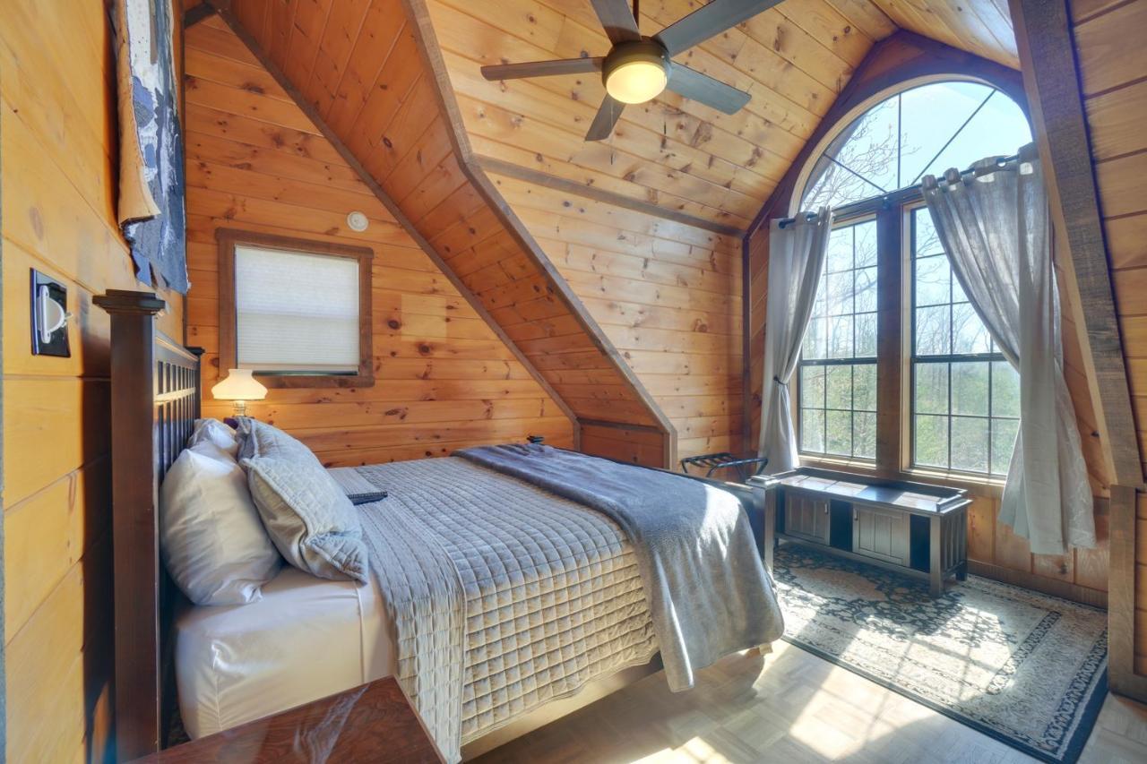 Central Sevierville Cabin With Hot Tub And Views! ภายนอก รูปภาพ