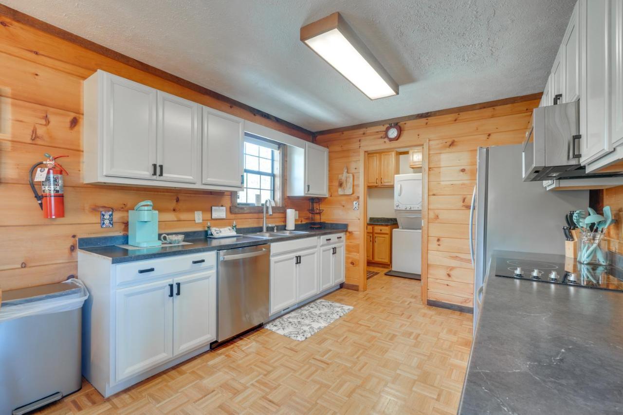 Central Sevierville Cabin With Hot Tub And Views! ภายนอก รูปภาพ
